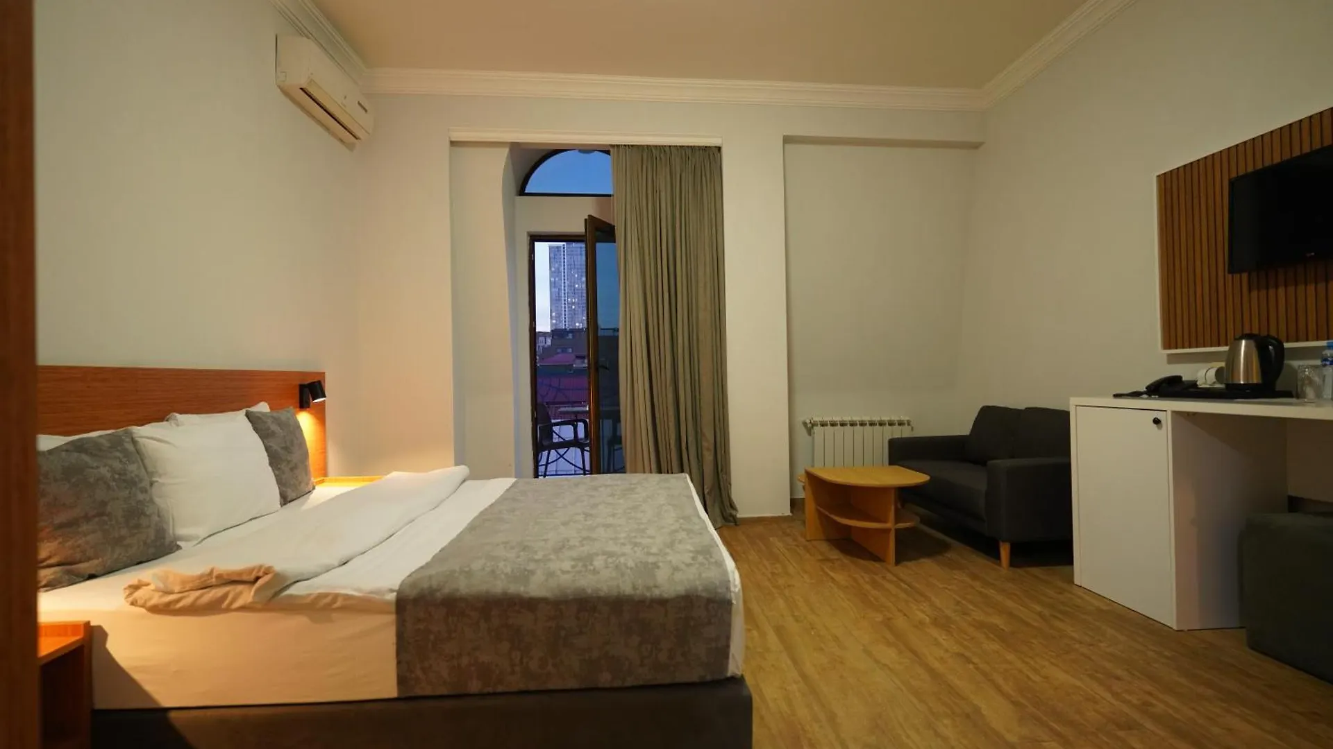 Старый Город Batumi Hotel